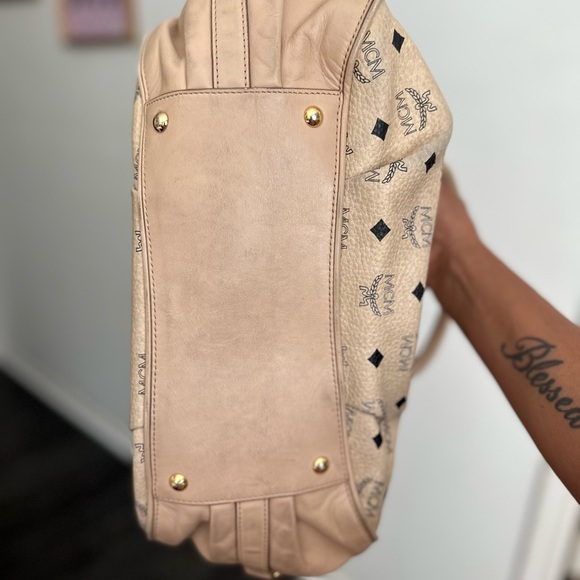 MCM Beige and Gold Satchel - Picture 5 of 9